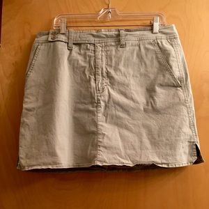 Khaki tan/greenSkort